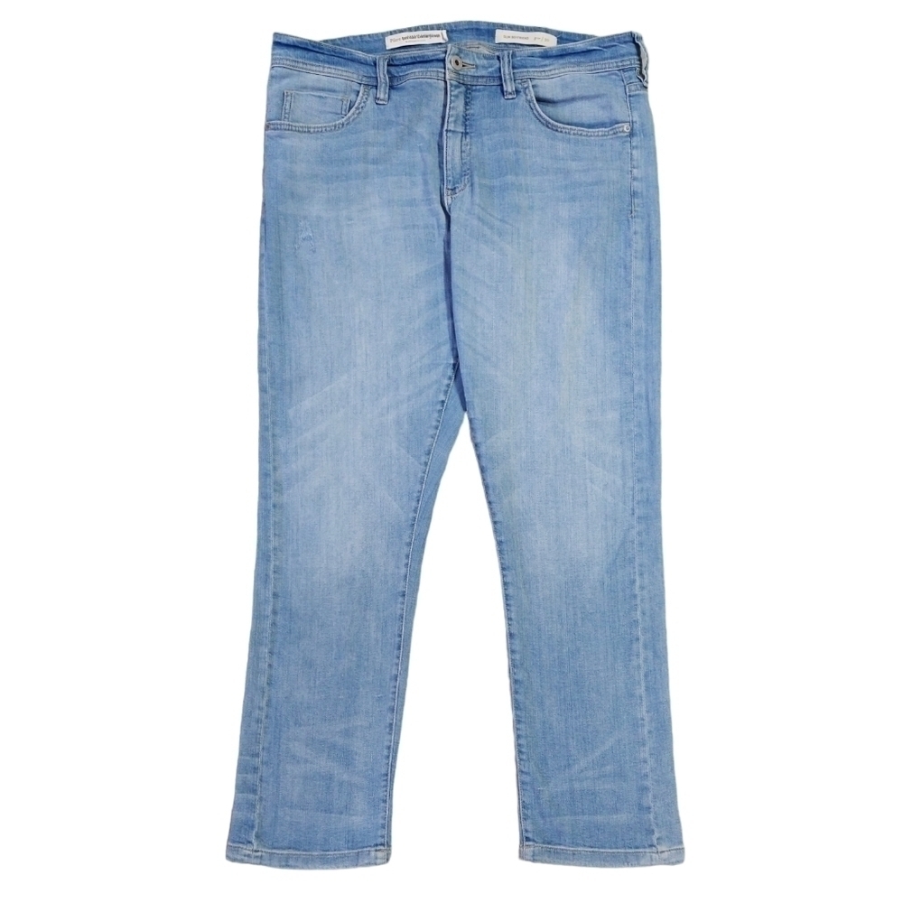 Pilcro Anthropologie Slim Boyfriend Jean Mid Rise Relaxed Fit Lightweight Denim